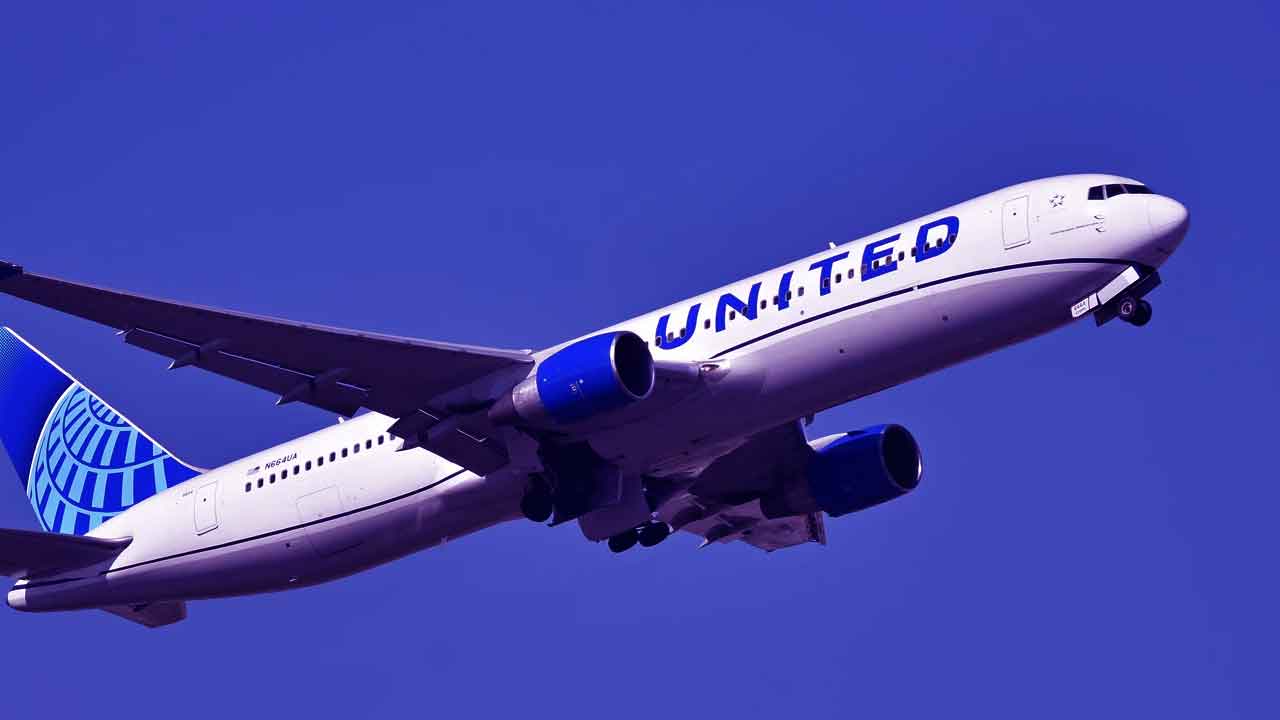 United Airlines to Halt All Flights to Havana